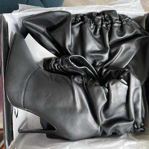 Black scrunch boots from fashion nova. New